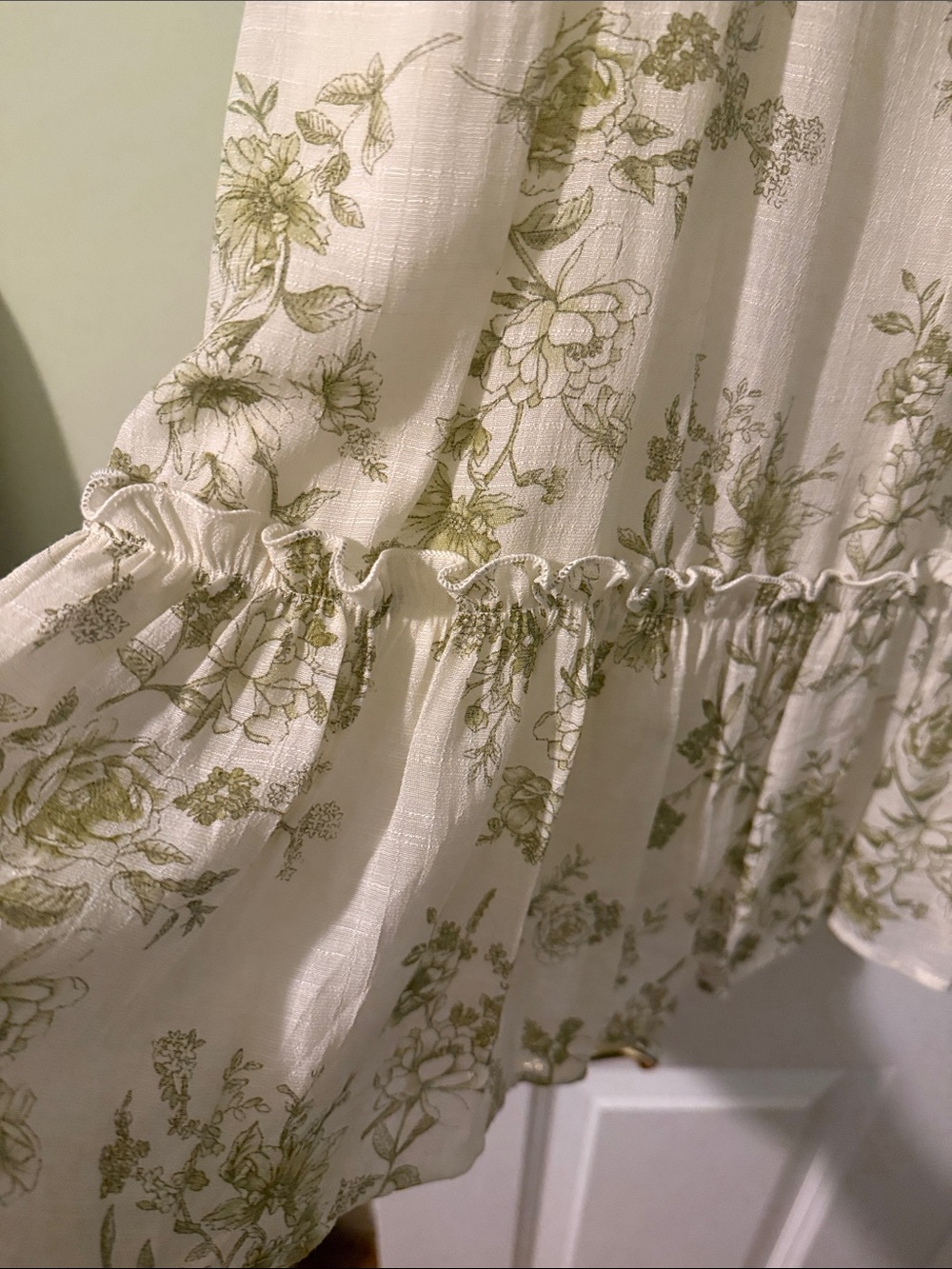 Blu Pepper Cottage Core Floral Puff-Sleeve Mini Dress - Picture 5 of 5